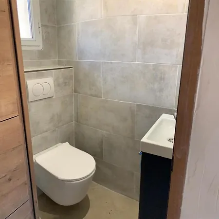 Maison Climatisee 150 M De La Santa-Maria-Poggio (Corsica)